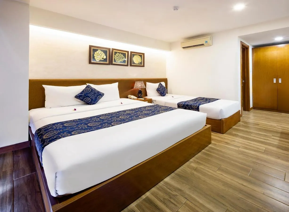 Saphia Hotel Нячанг