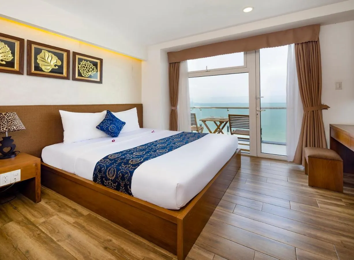 Saphia Hotel Нячанг
