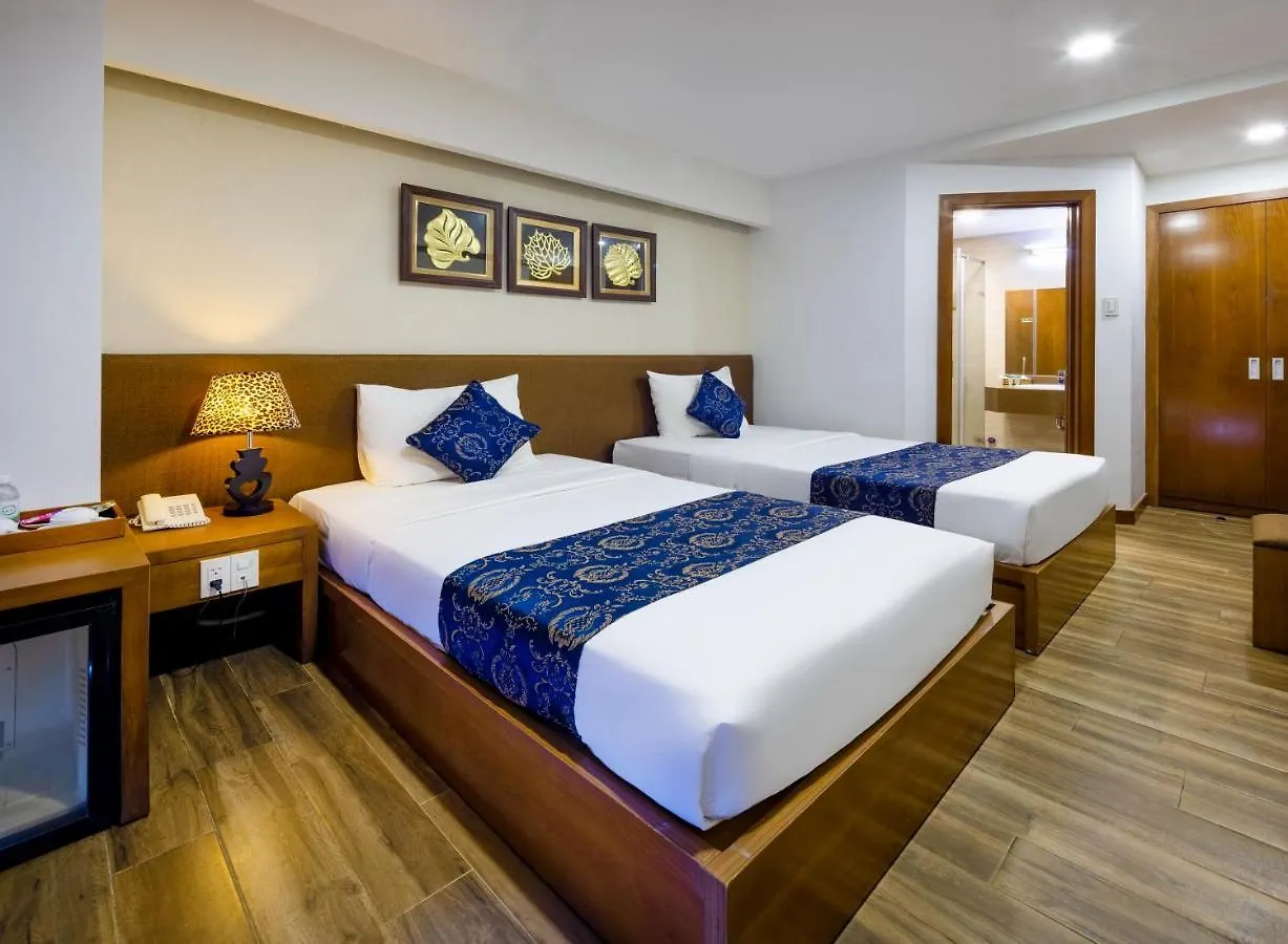 Saphia Hotel Нячанг