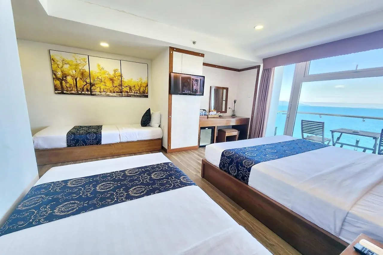 Saphia Hotel Нячанг
