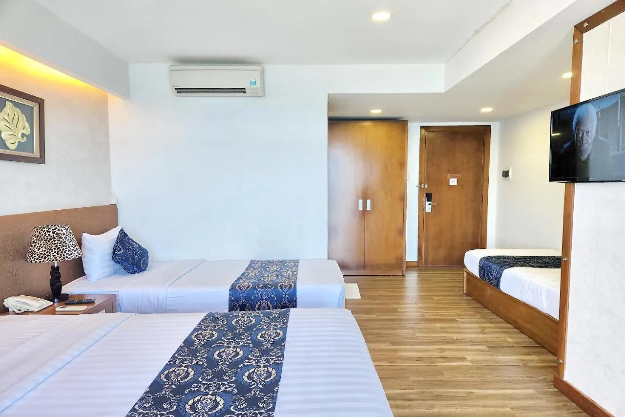 Saphia Hotel Нячанг