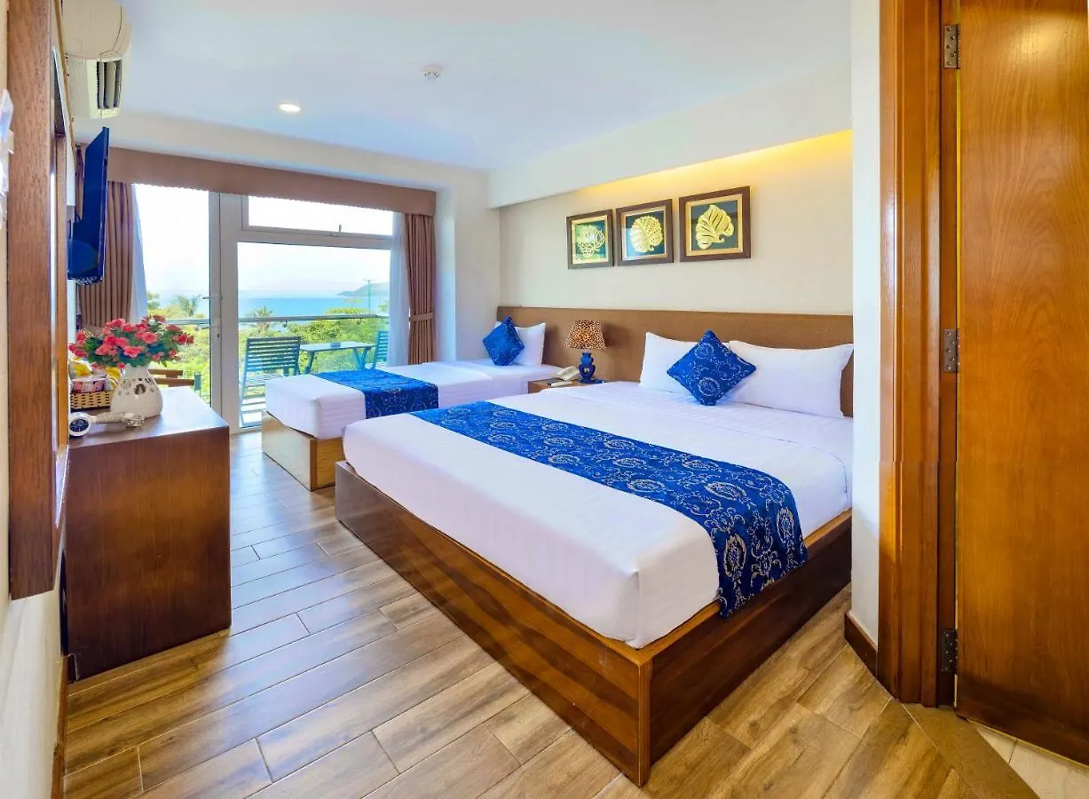 Saphia Hotel Нячанг
